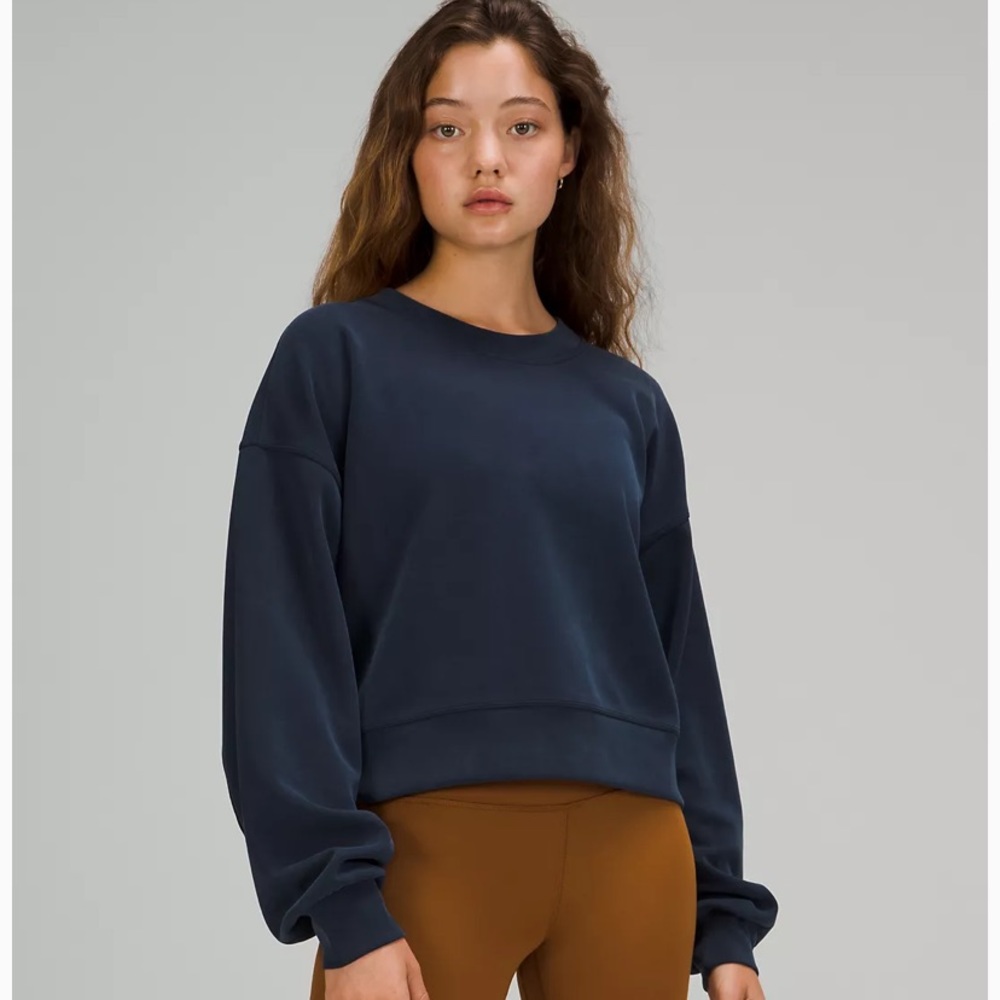 Lululemon Perfectly oversized cropped crewneck